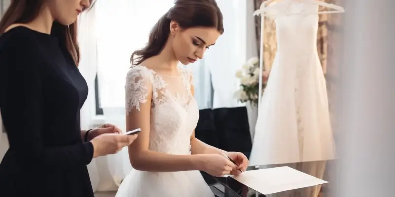 Jak upiąć włosy do ramion na wesele?